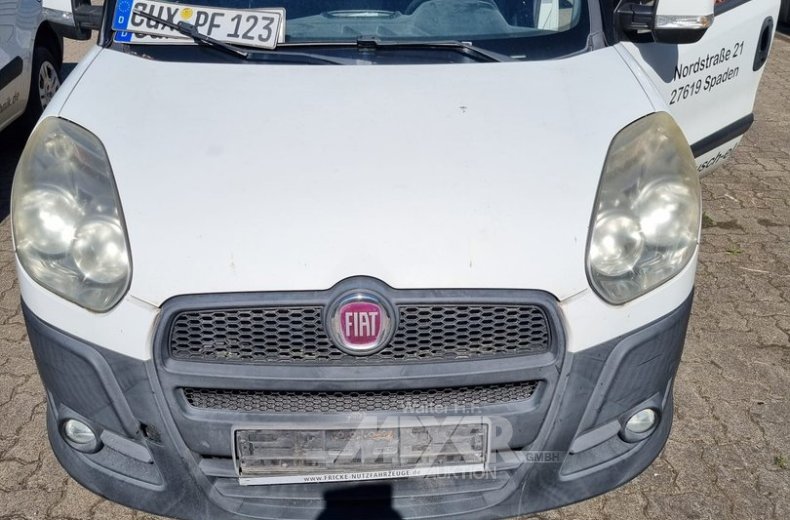 Fiat Doblo Multijet Kleinkastenwagen, weiß