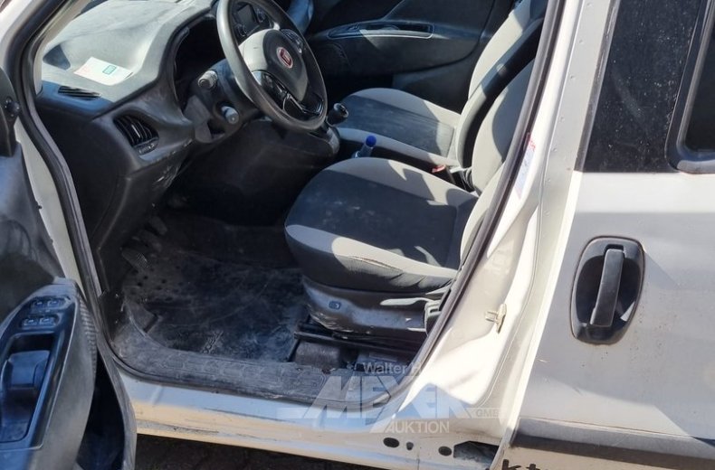 Fiat Doblo Multijet Kleinkastenwagen, weiß