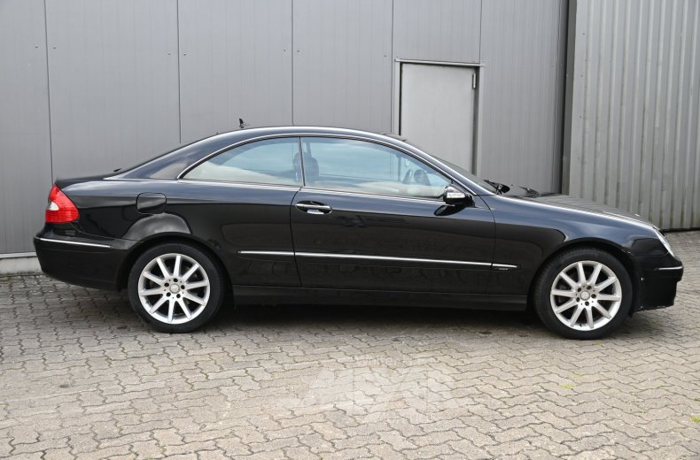 Mercedes-Benz CLK 200 Kompressor Avantgarde, obsidianschwarz
