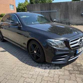 Mercedes Benz E220d, obsidianschwarz metallic
