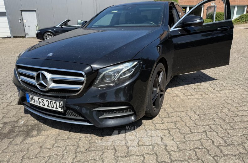 Mercedes Benz E220d, obsidianschwarz metallic