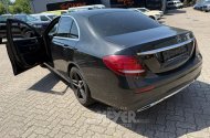 Mercedes Benz E220d, obsidianschwarz metallic