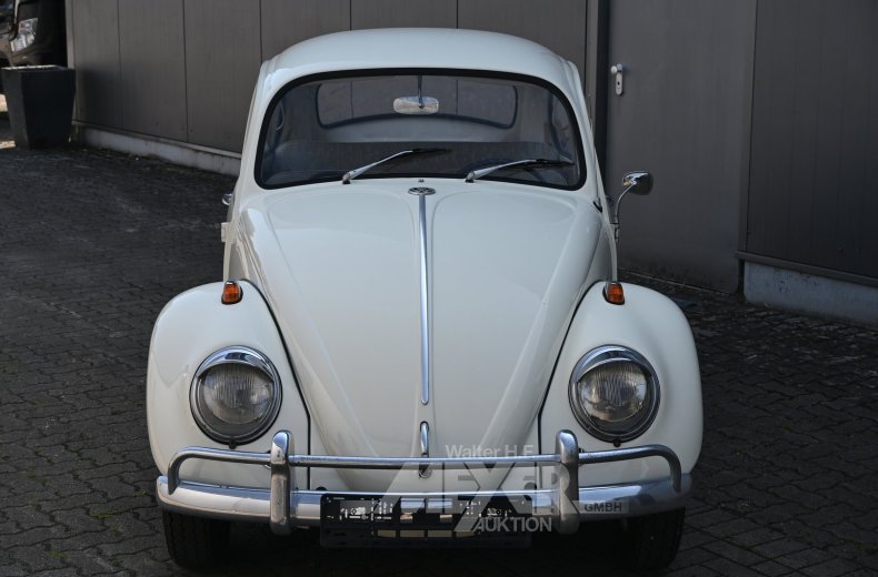 Volkswagen Käfer 1300, beige