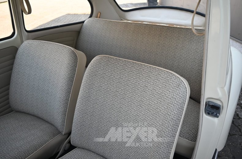 Volkswagen Käfer 1300, beige