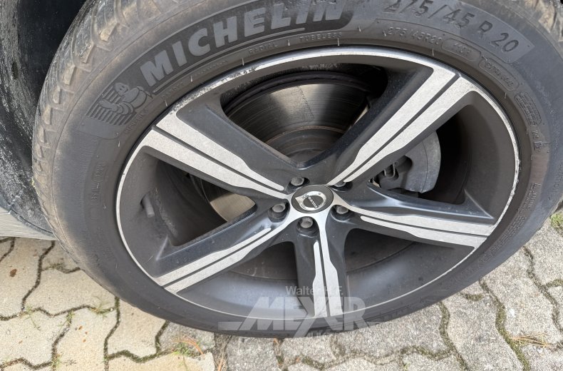 Volvo XC90 D5 AWD Geartronic RDesign, Inscription Electric Silver metallic