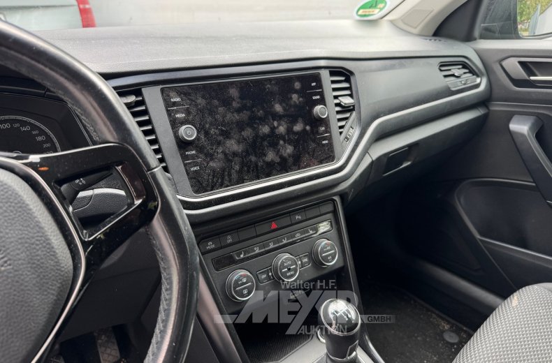 Volkswagen T-ROC 1.0 TSI, deep black perleffekt