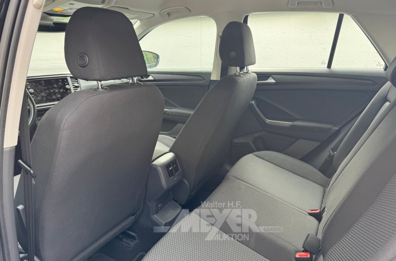 Volkswagen T-ROC 1.0 TSI, deep black perleffekt