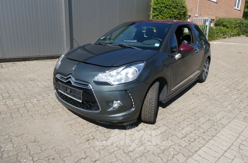 Citroen DS3, silber