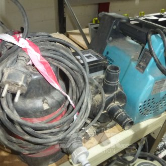 div. Tauchpumpen und 2 Hauswasserwerke