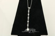Collier mit Y-förmigen Anhänger