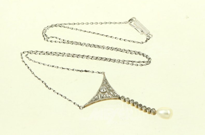 Kette mit Anhänger in Y-Form im Art Déco-Stil