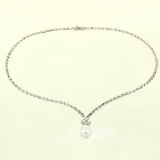 Collier mit Zuchtperle und 4 Brillanten