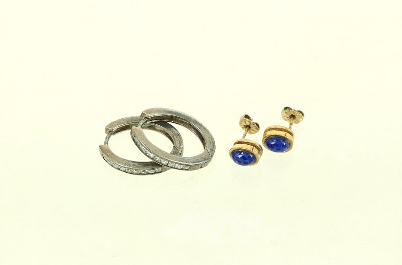 2 Paar Ohrstecker, Modeschmuck sowie Silber