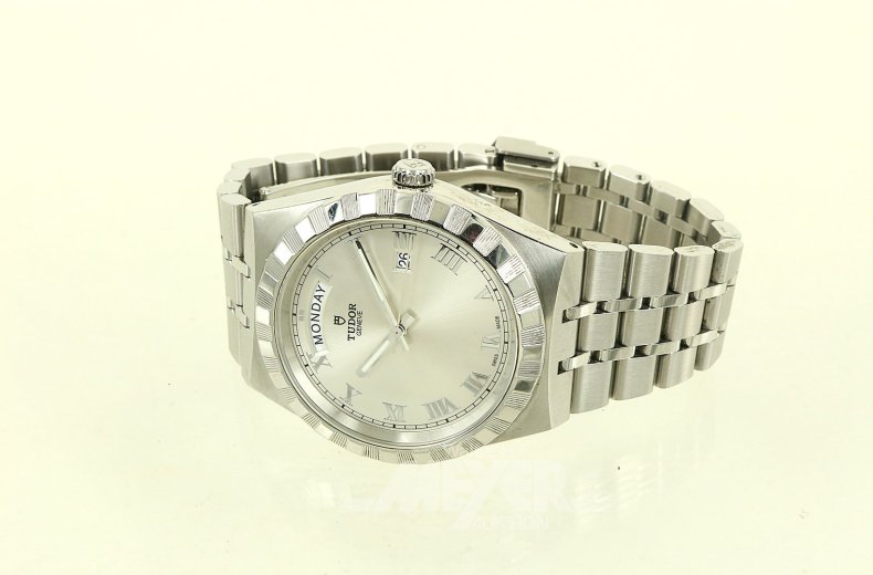 Herrenarmbanduhr