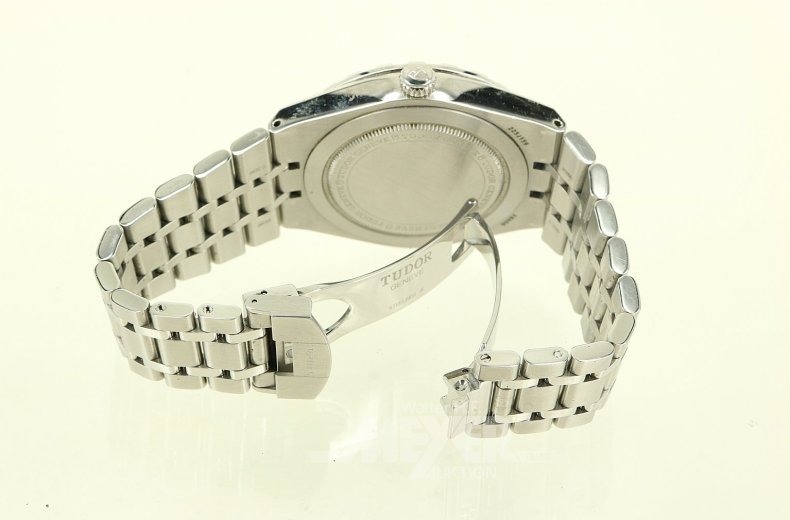 Herrenarmbanduhr
