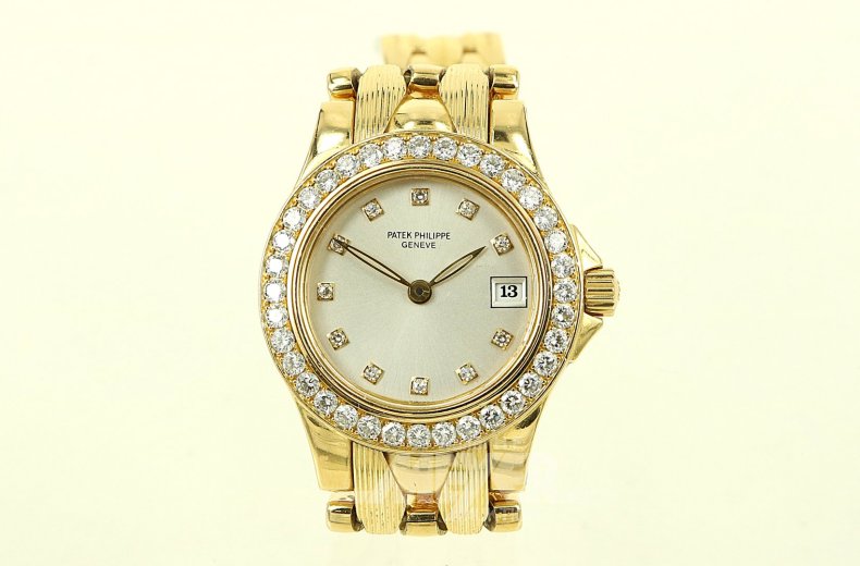 Damenarmbanduhr mit Brillantlünette