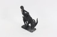 Eisengussfigur "Knabe auf Ziegenbock"