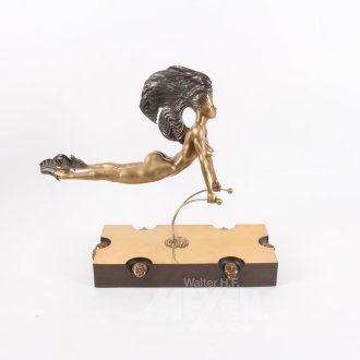 Bronzeskulptur "Schwebende Venus"