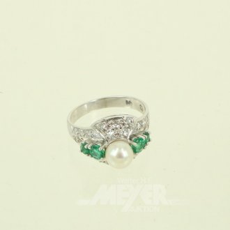 Ring mit Perle u. 4 kl. Smaragden