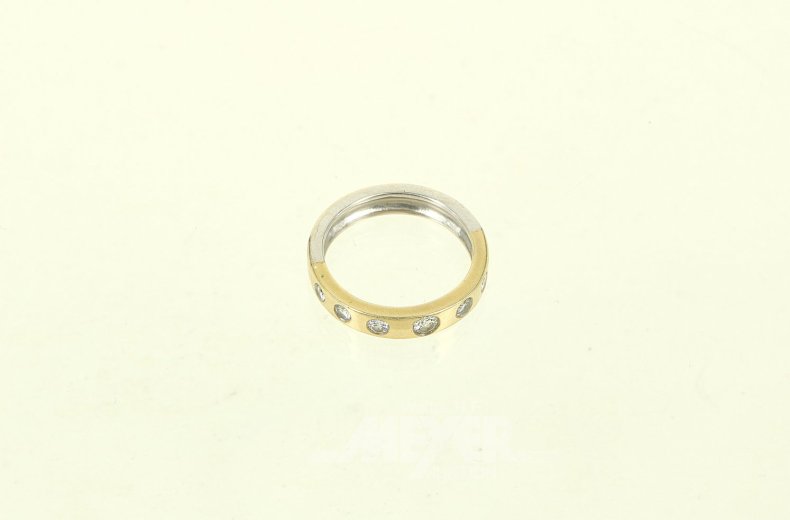 Ring mit 7 Brillanten von ges. ca. 0,40ct