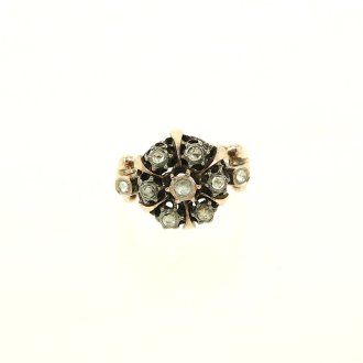Antiker Damenring mit 9 Diamantrosen