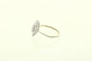 Brillant-Ring in Navetteform