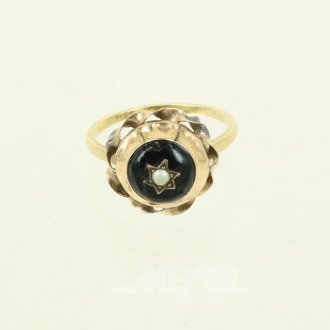 Antiker Ring mit schwarzem Lack u. 1 kl. Perle