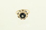 Antiker Ring mit schwarzem Lack u. 1 kl. Perle