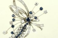 Ausgefallene Brosche mit beweglichen Gliedern