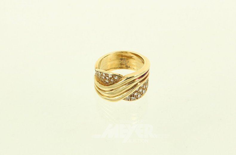 Ring, verschlungene Form mit 26 kl. Brillanten
