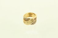 Ring, verschlungene Form mit 26 kl. Brillanten
