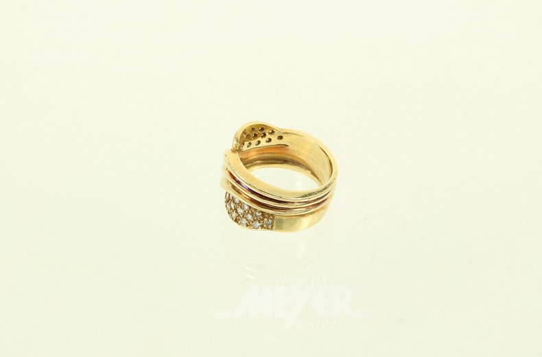 Ring, verschlungene Form mit 26 kl. Brillanten