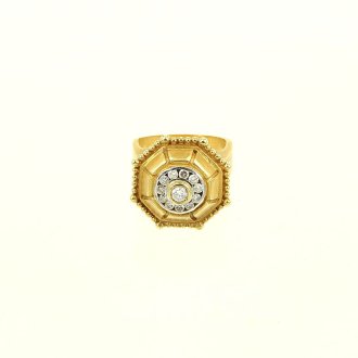 Ring, mattiert, achteckiger Ringkopf mit 12 kl. Brillanten