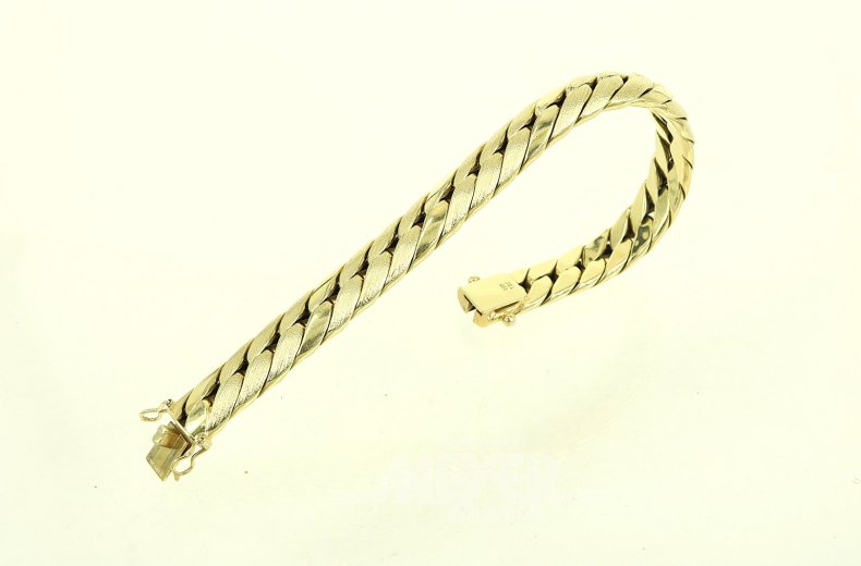 Rundpanzerarmband, teilw. mattiert, Handarbeit