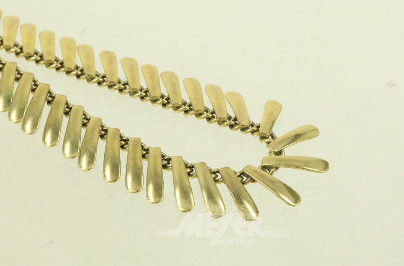 Collier in Fransen-Optik