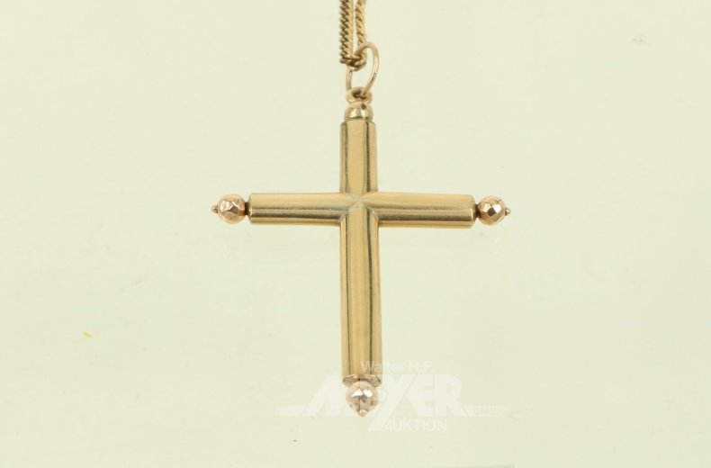 Kette mit Kreuzanhänger