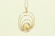 Kette (kein Gold) mit Anhänger 585 GG, mit Farbstein gelb
