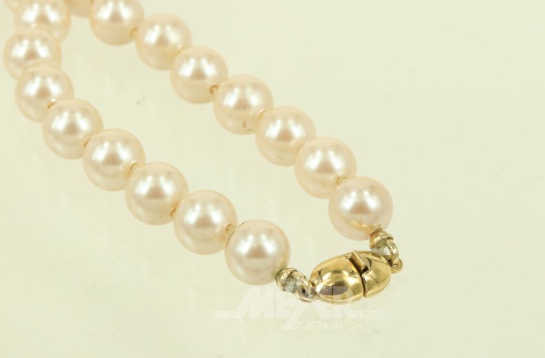 Modeschmuck-Perlenkette von Monet