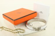 Hermès Armreif  'Le Bracelet Clic - H'