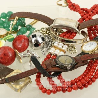 Konvolut Modeschmuck- u. Armbanduhren