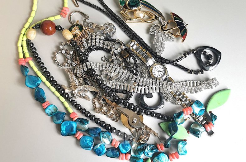 Konvolut Modeschmuck, u.a.