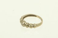 Ring mit 3 kl. Brillanten