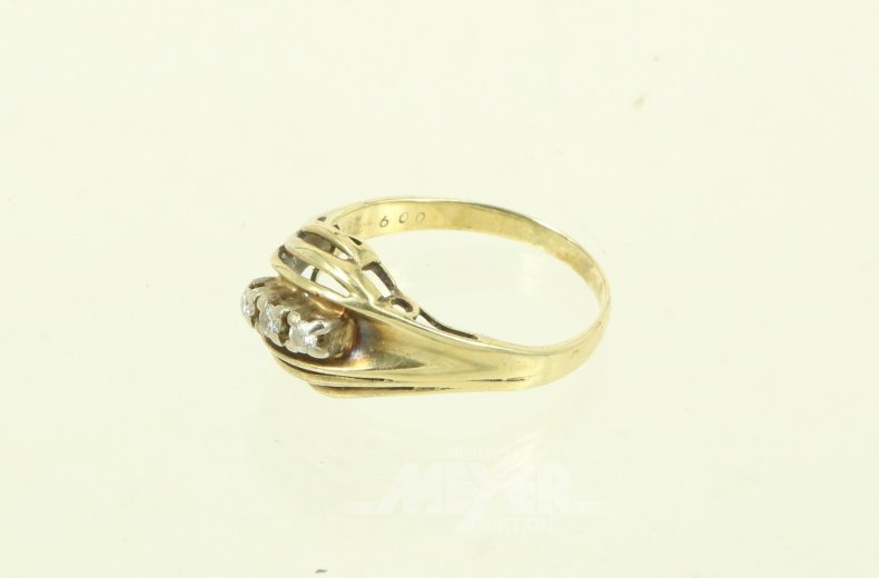 Damenring mit 3 kl. Brillanen von ca. 0,15ct
