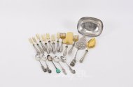 kl. Schälchen, 835er Silber sowie 1 kl. Posten Silberbesteckteile