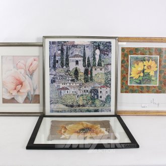 4 Kunstdrucke mit Blumendarstellungen u. 1 Dorfansicht