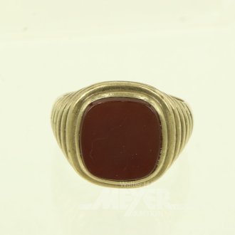 Herrenring mit roter Farbsteinplatte