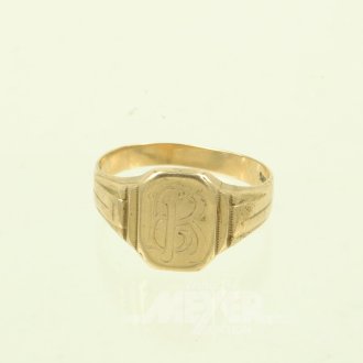 Ring mit Monogramm