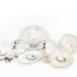 Konvolut Kristall, Porzellan u. Metallschalen:
