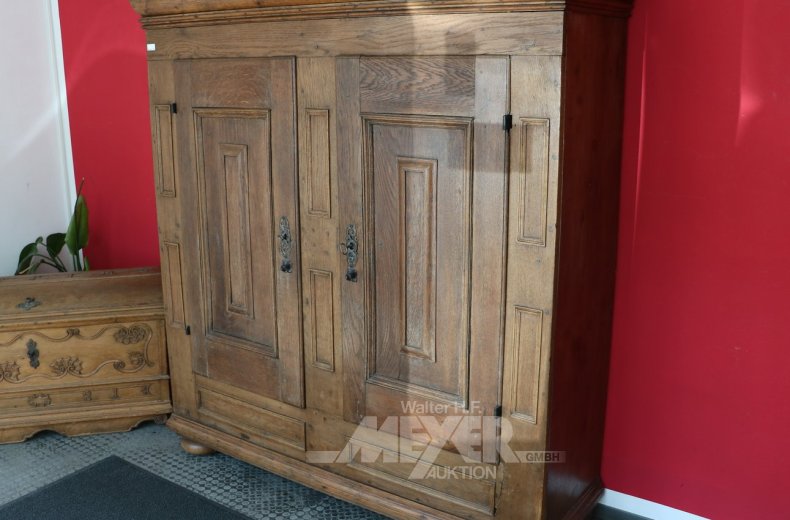 Barock-Hallenschrank, 18. Jh.