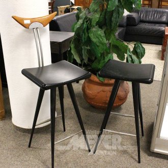 2 Barhocker im modernen Design